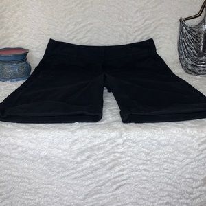 Ann Taylor Black Shorts / Curvy Size 6